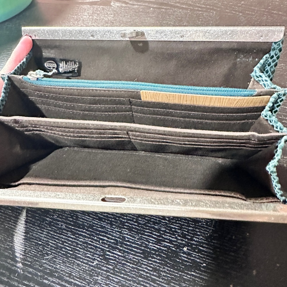 Fossil Forrest Green Python Snake Embossed Clutch… - image 7